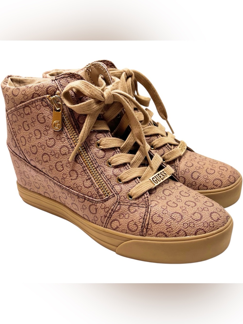 GUESS WGMYSTIFY-R Size 9 Tan Monogram Wedge Sneakers with Gold Hardware